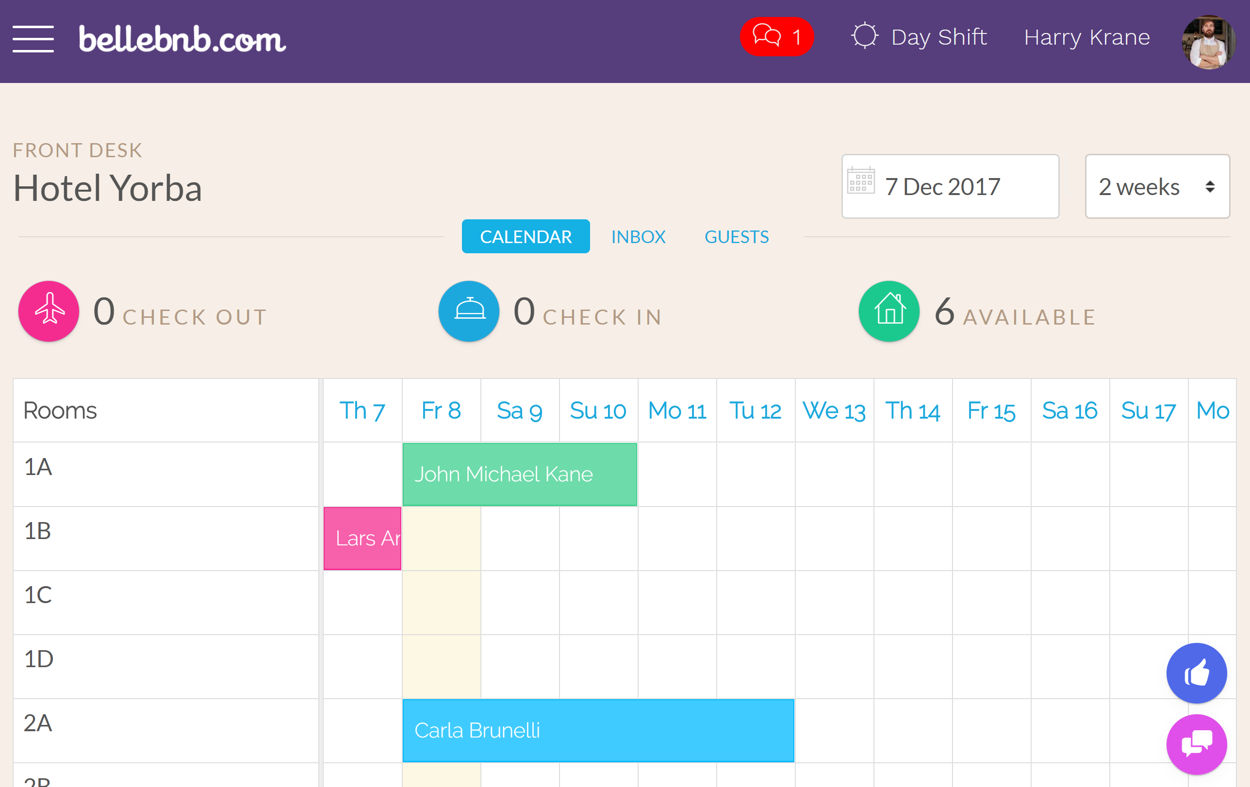 Depois de inserir as informações do Hotel, você é levado para a parte central do aplicativo: seu calendário de reserva. Aqui você vai encontrar três reservas de teste, um chegando hoje, um check-in para o Hotel, e um já check-out